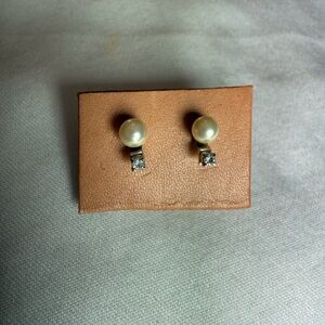 Elegant Pearl and Crystal Earrings